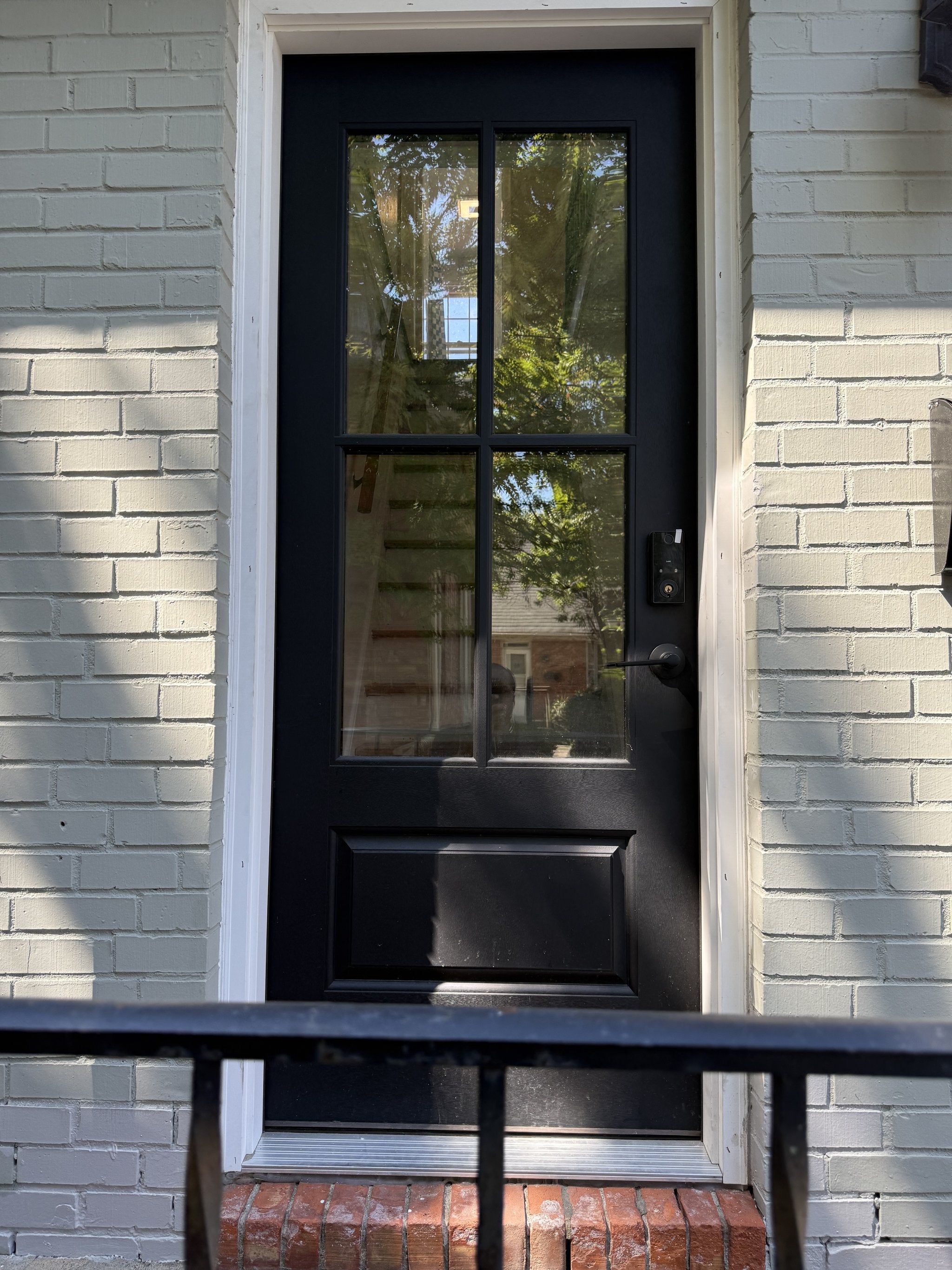 Smart Deadbolt Lock — Fingerprint, Keypad & App Entry (Tuya Bluetooth)